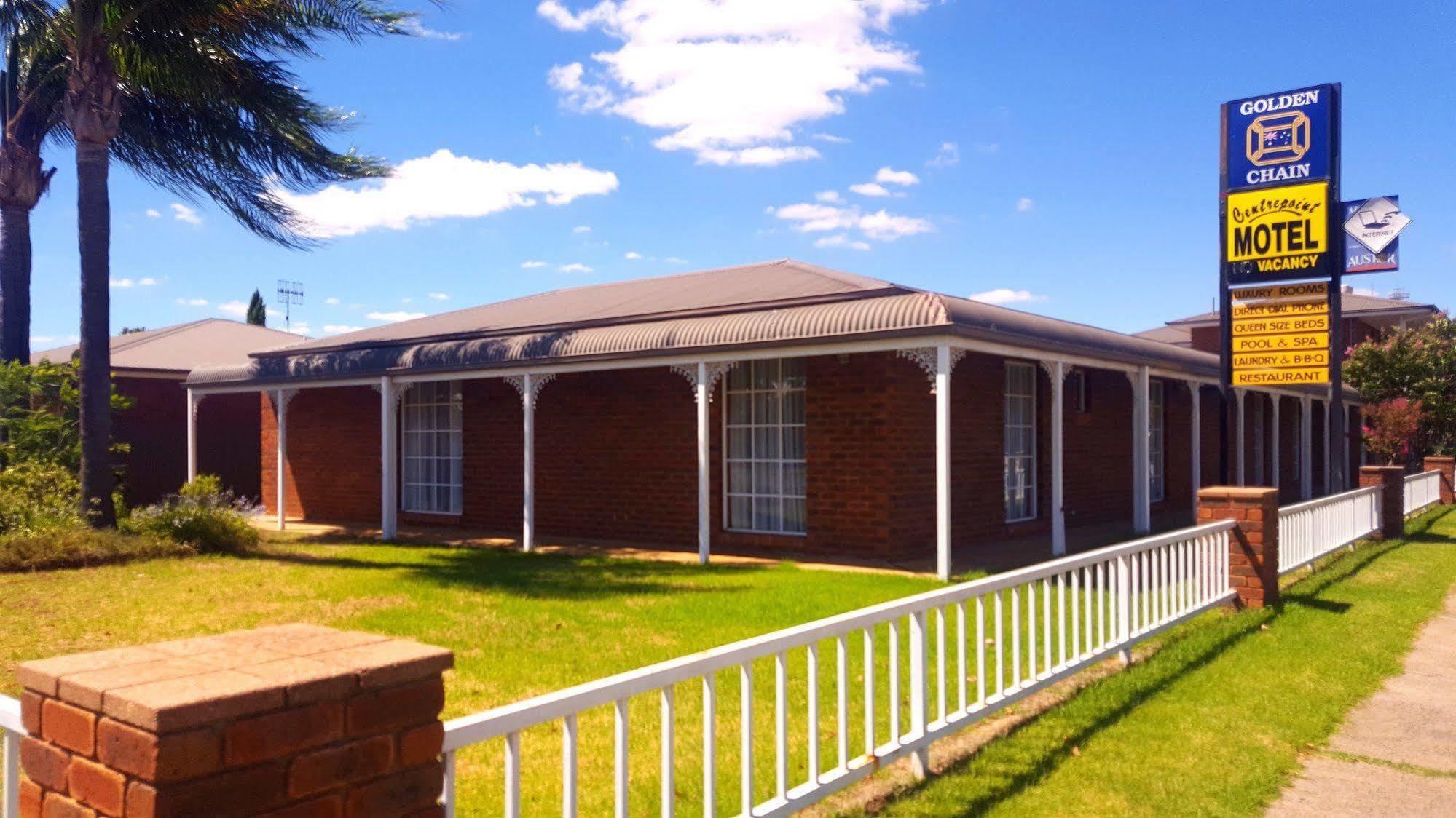 Centrepoint Motel Deniliquin Exterior photo